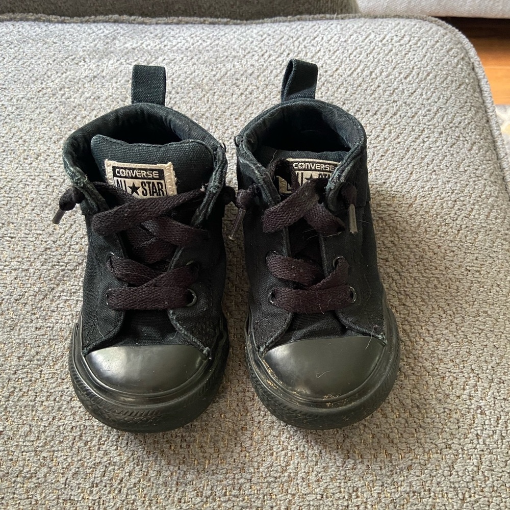 Toddler converse all stars